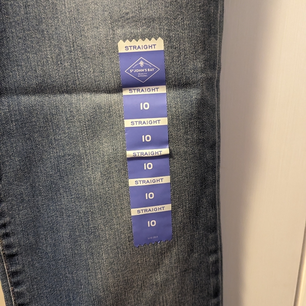 NWT 🏷️ St John's Bay Women's Jeans Sz 10 Straight Leg - Picture 3 of 6